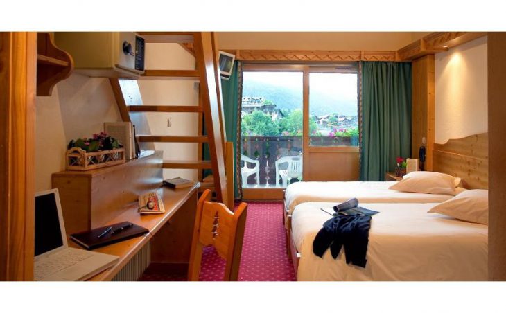 Hotel Le Petit Dru, Morzine, Double Bedroom